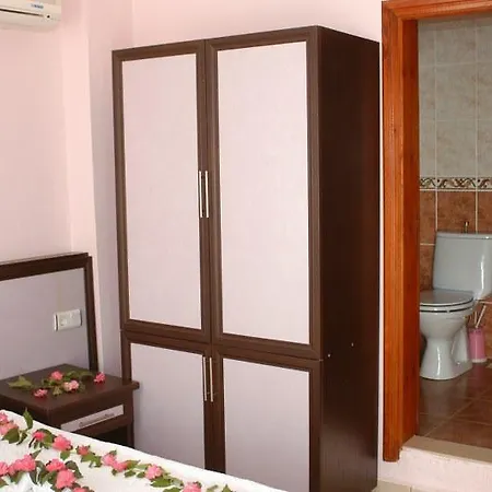 酒店 托利酒店 厄吕代尼兹